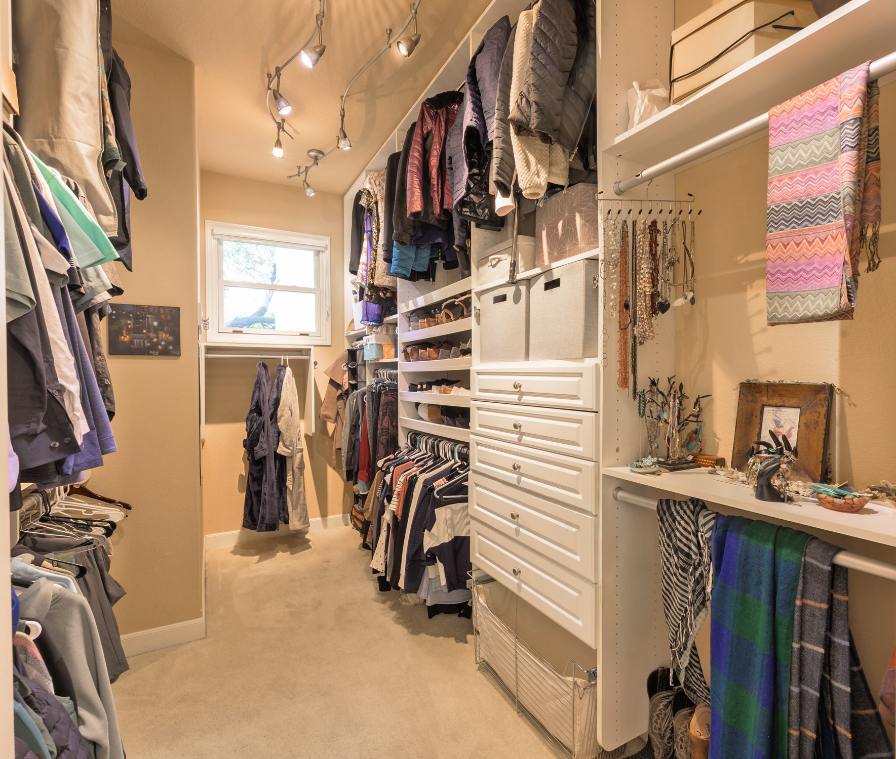 2013 Rue De St Tropez Austin, TX 78746 - Photo 22 of 34