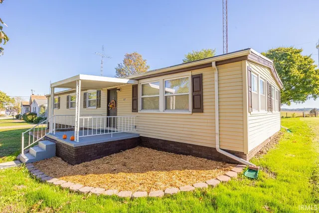 $155,000 | 327 North Washington Street, Dale, IN 47523