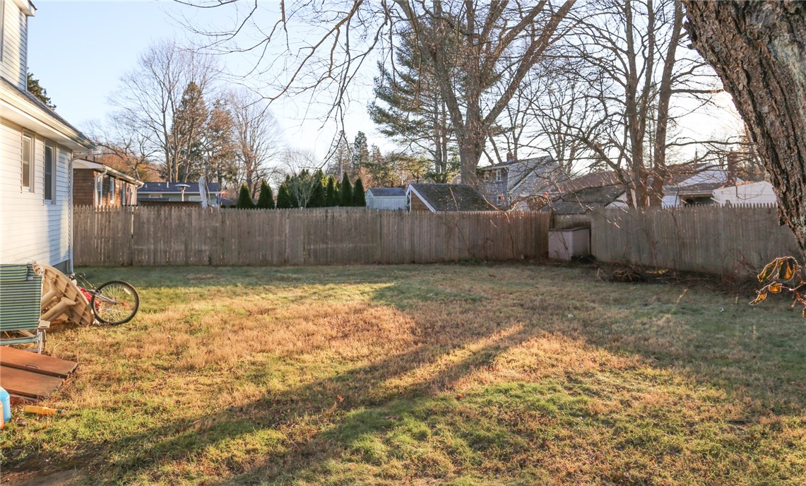 45 Pontiac Road Narragansett, RI 02882 - Photo 23 of 25