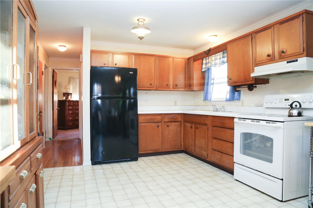 45 Pontiac Road Narragansett, RI 02882 - Photo 4 of 25