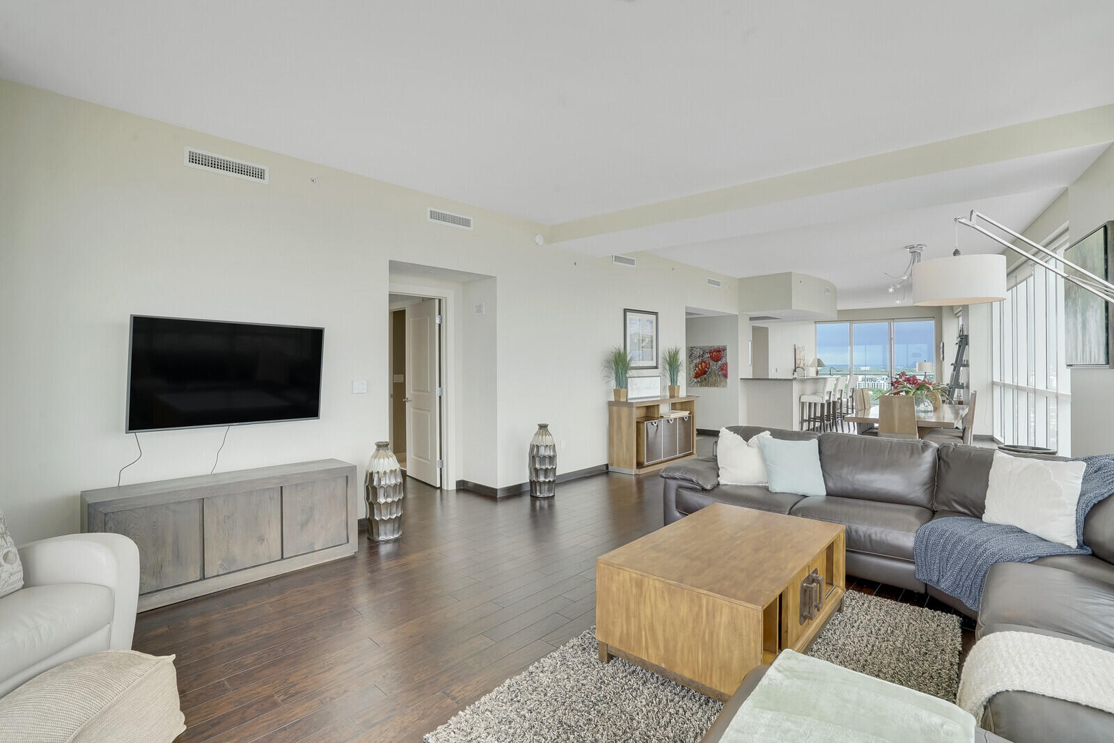 1 North Ocean Boulevard, Unit 1707 Pompano Beach, FL 33062 - Photo 12 of 41 10_Image_10_mls