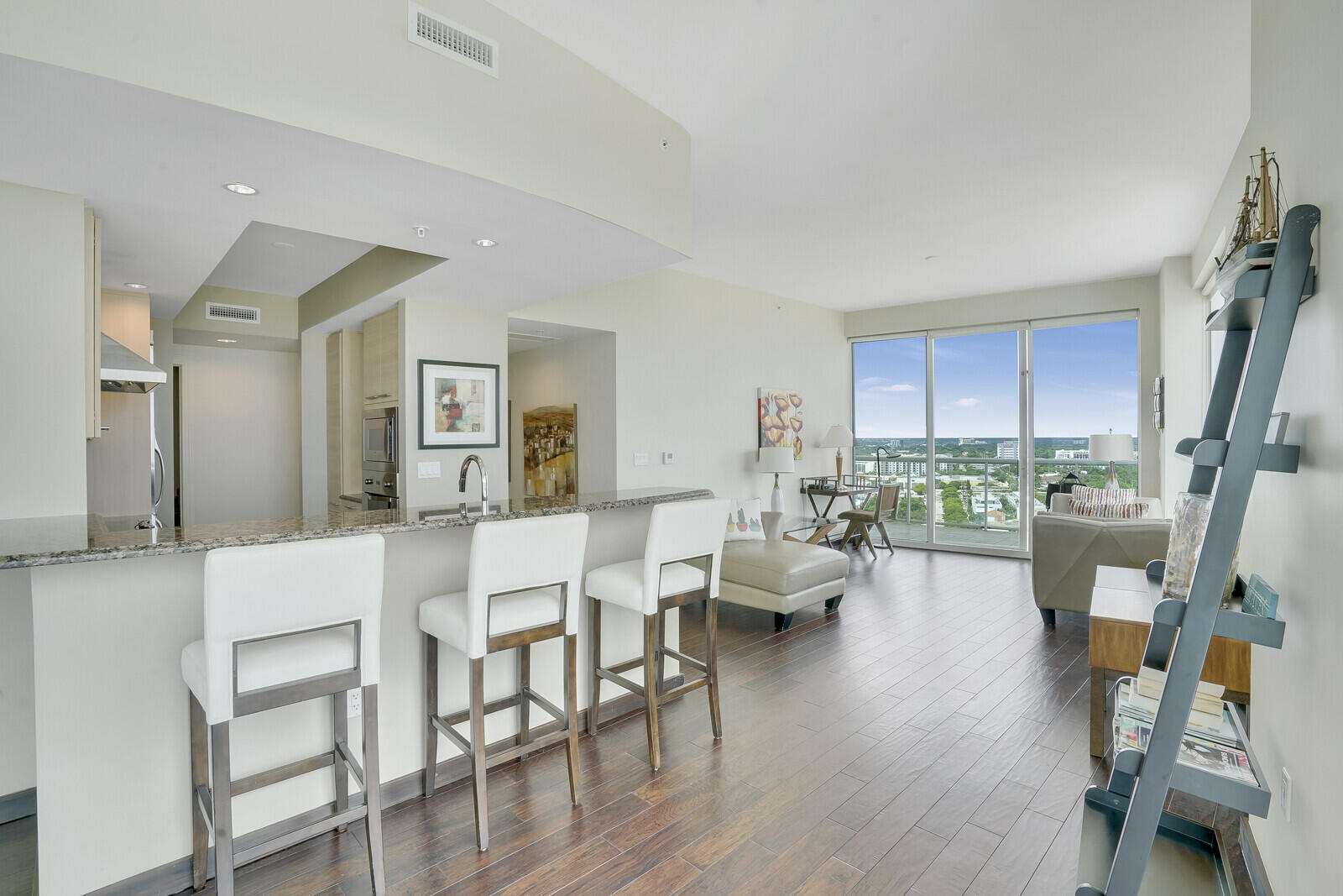 1 North Ocean Boulevard, Unit 1707 Pompano Beach, FL 33062 - Photo 13 of 41 12_Image_12_mls