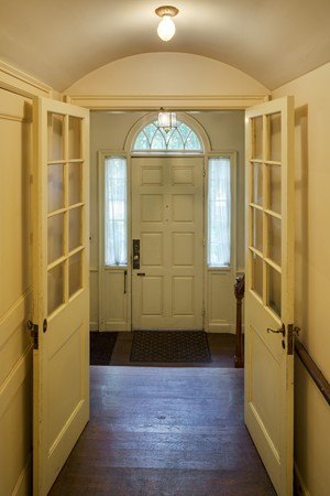 100 Old England Road Newton, MA 02467 - Photo 3 of 11