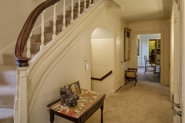 100 Old England Road Newton, MA 02467 - Photo 4 of 11