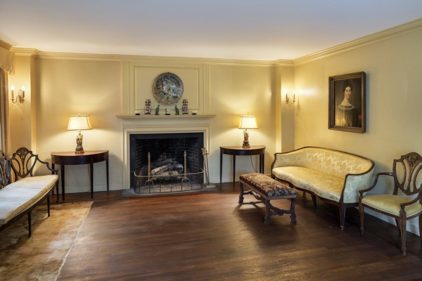 100 Old England Road Newton, MA 02467 - Photo 5 of 11