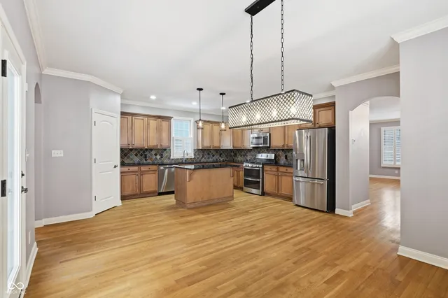 $4,650 | 12652 Apsley Lane, Carmel, IN 46032