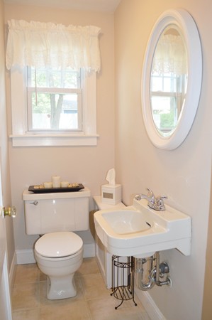 1217 Bradley Road Springfield, MA 01118 - Photo 9 of 30 Gallery Image 9