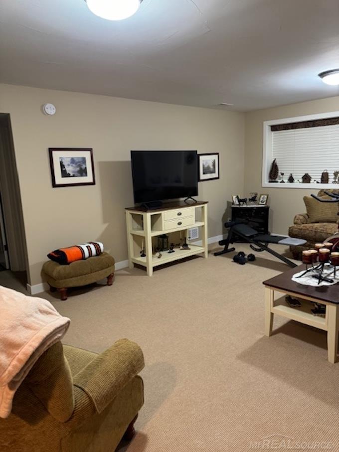 16380 Springvale Court Spring Lake, MI 49456 - Photo 23 of 31 50178190-fb826f38-78b5-4cd9-9a06-53e6384f3a99.JPG