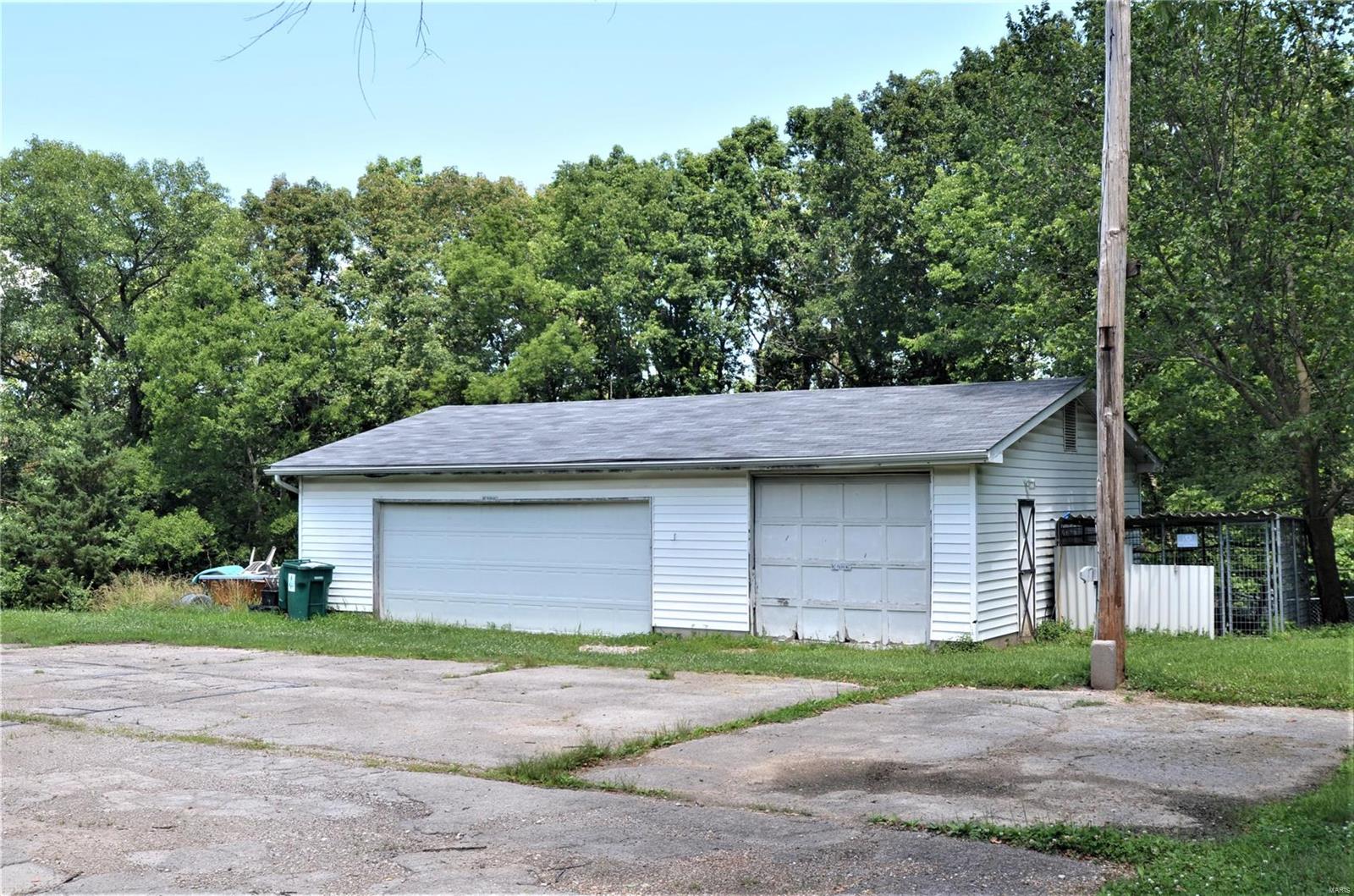 1844 East Branch Road Fenton, MO 63026 - Photo 2 of 13
