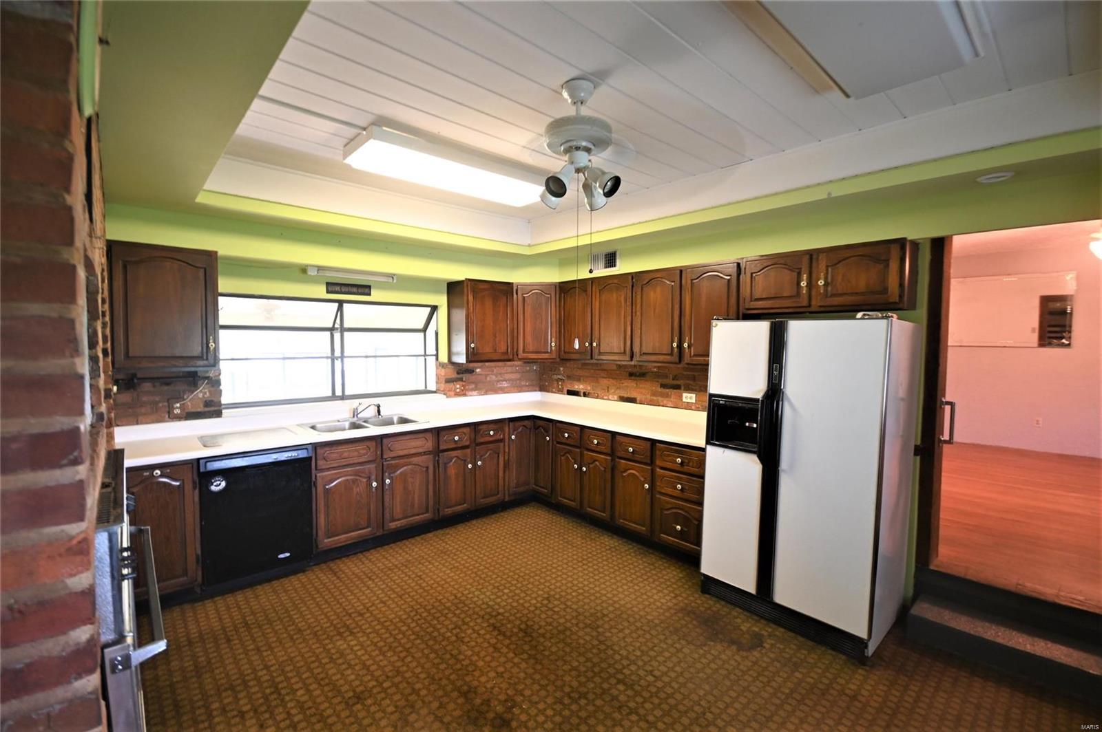 1844 East Branch Road Fenton, MO 63026 - Photo 9 of 13