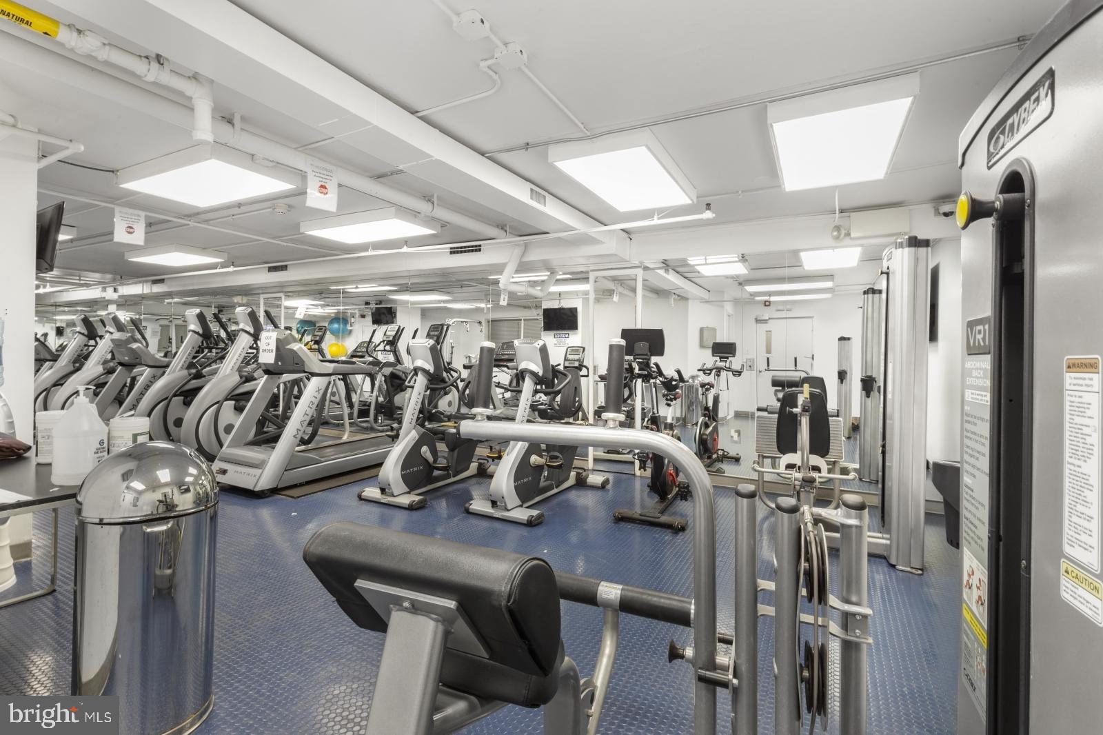 2101 Chestnut Street, Unit 923 Philadelphia, PA 19103 - Photo 15 of 26