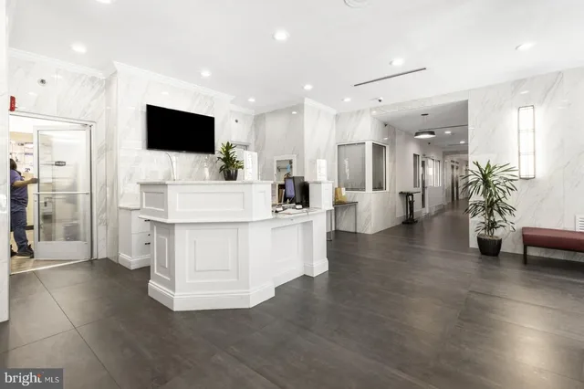 $1,450 | 2101 Chestnut Street, Unit 923, Philadelphia, PA 19103