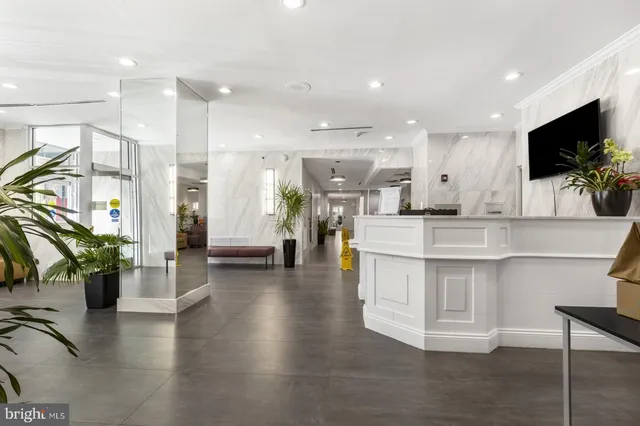 $1,450 | 2101 Chestnut Street, Unit 923, Philadelphia, PA 19103