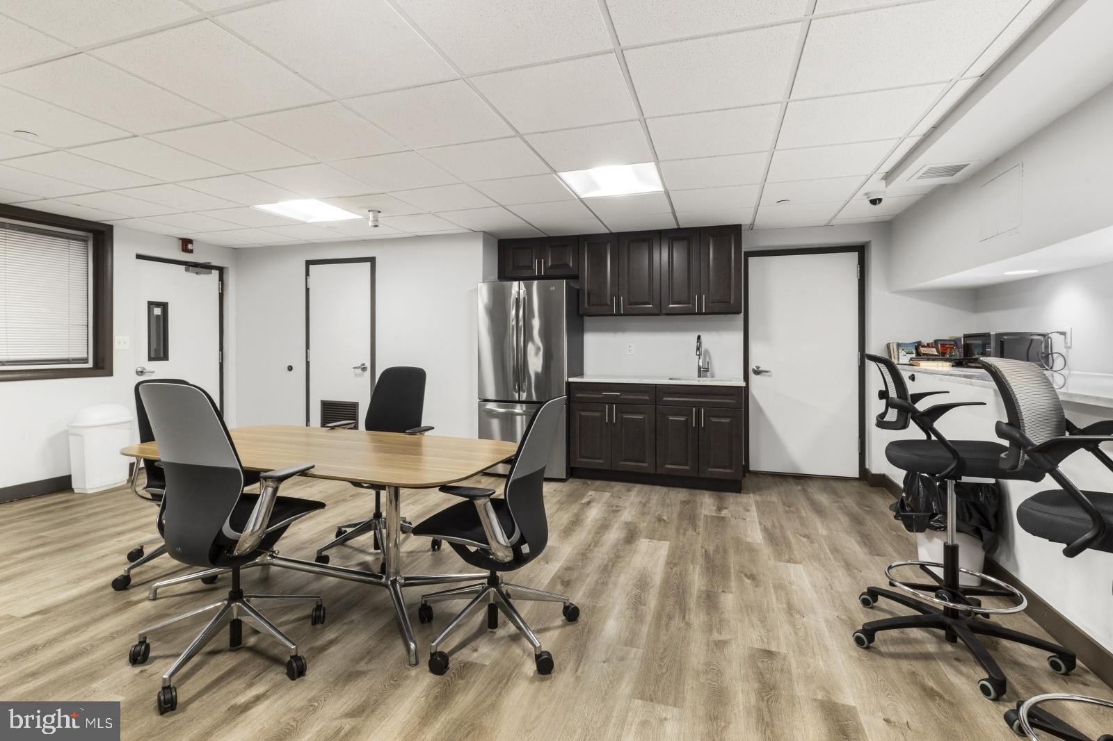 2101 Chestnut Street, Unit 923 Philadelphia, PA 19103 - Photo 25 of 26