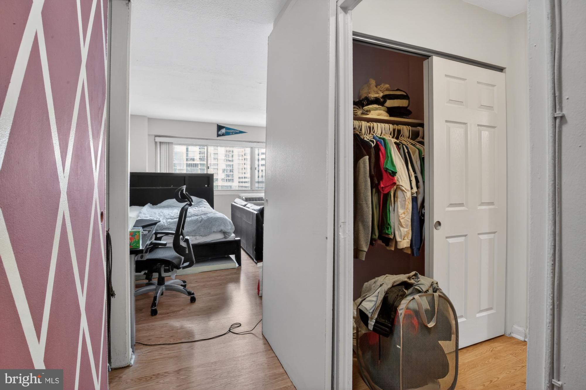 2101 Chestnut Street, Unit 923 Philadelphia, PA 19103 - Photo 4 of 26