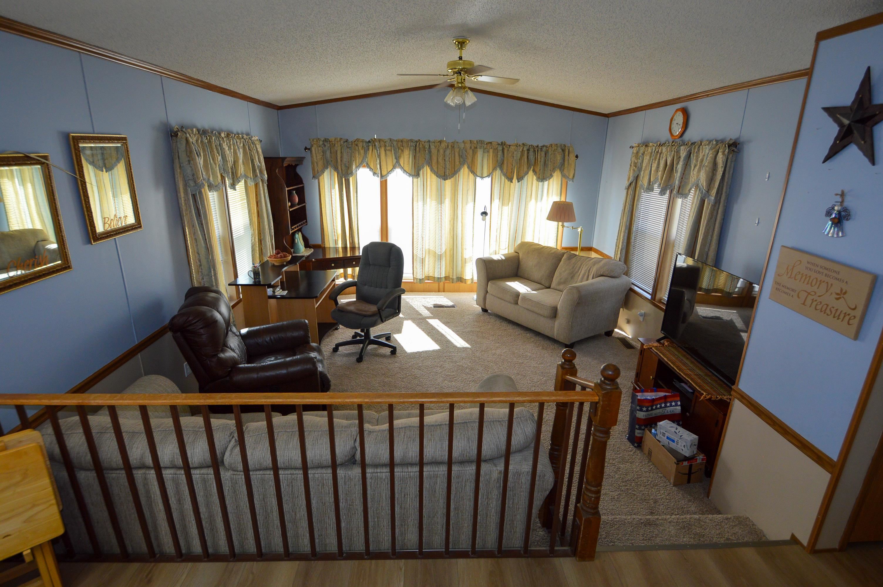 107 Park Boscobel, WI 53805 - Photo 2 of 31