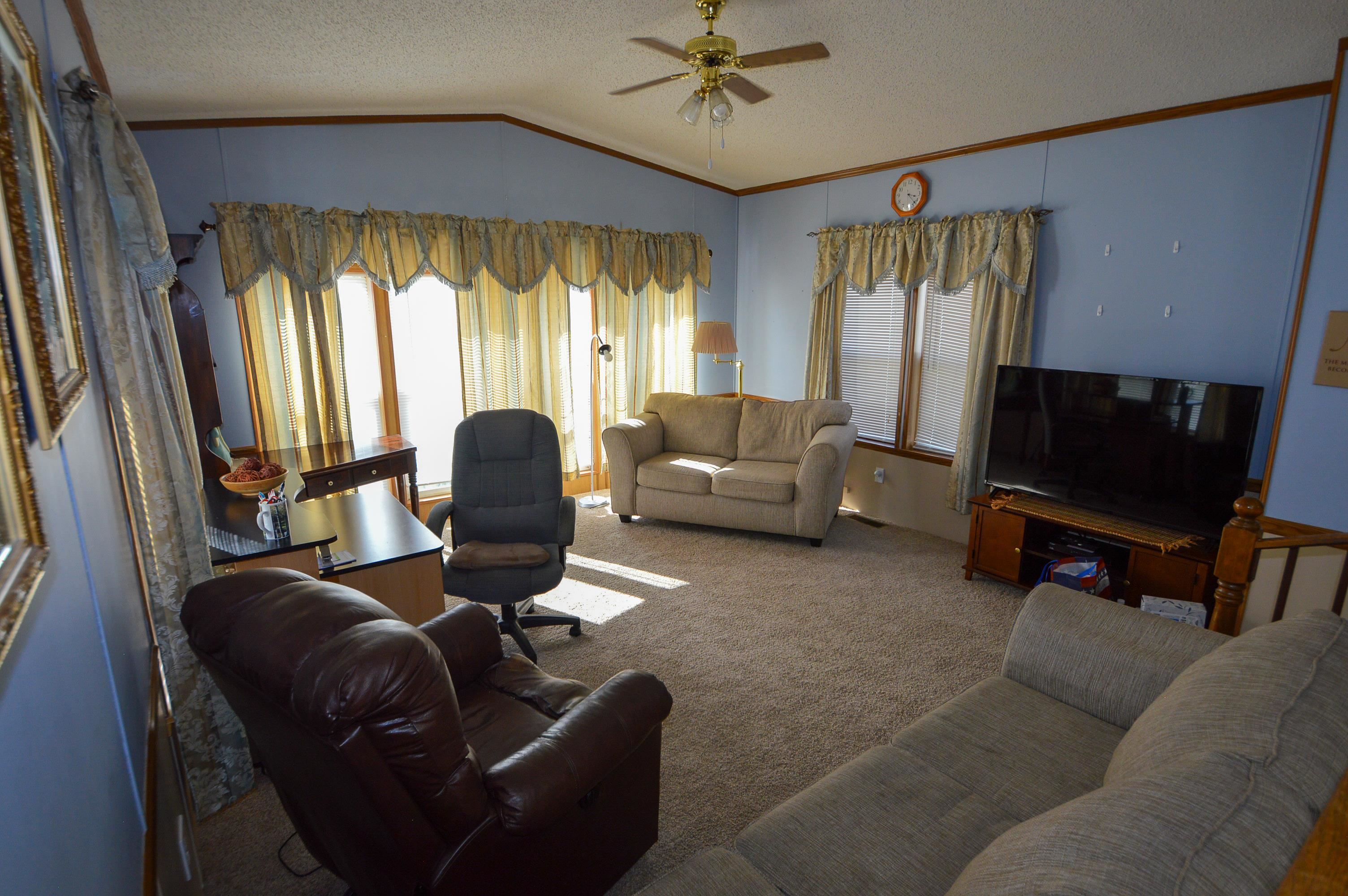 107 Park Boscobel, WI 53805 - Photo 3 of 31