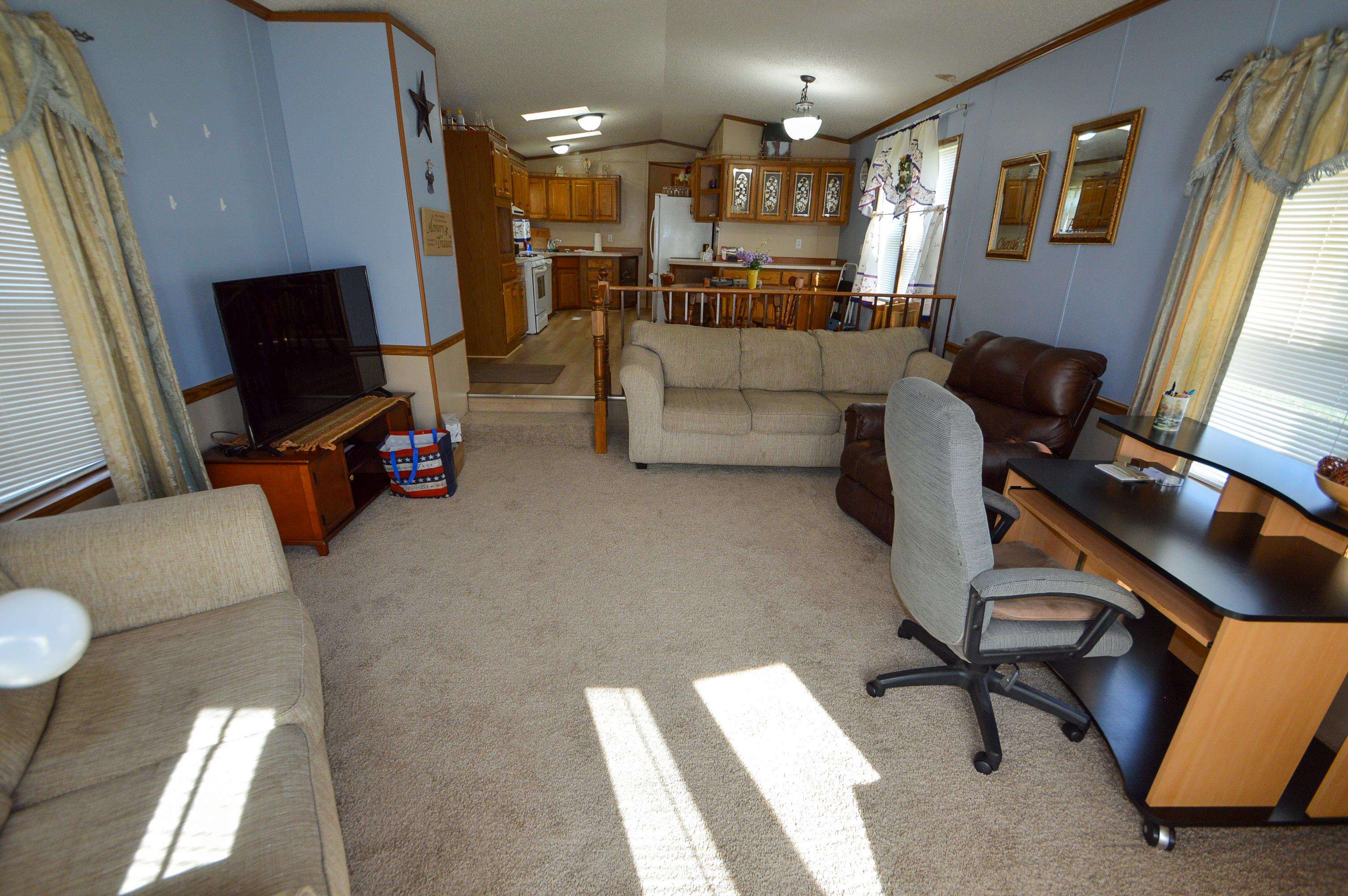 107 Park Boscobel, WI 53805 - Photo 4 of 31