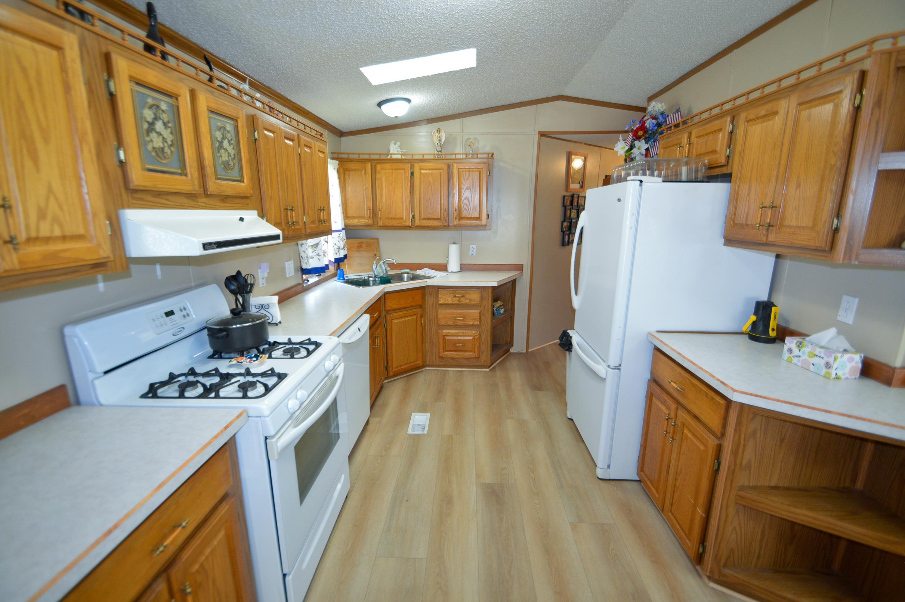 107 Park Boscobel, WI 53805 - Photo 10 of 31