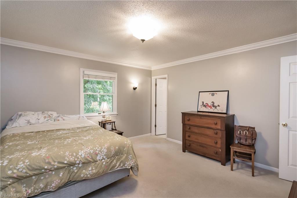 1811 Rivertrace Point High Point, NC 27265 - Photo 12 of 24 Gallery Image 12