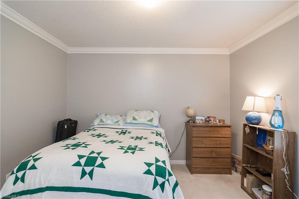1811 Rivertrace Point High Point, NC 27265 - Photo 8 of 24 Gallery Image 8