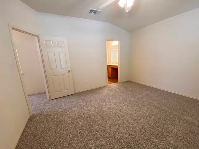 $1,650 | 486 Sampson, Kyle, TX 78640