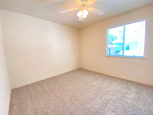 $1,650 | 486 Sampson, Kyle, TX 78640