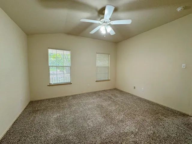 $1,650 | 486 Sampson, Kyle, TX 78640