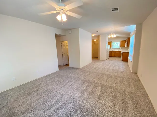 $1,650 | 486 Sampson, Kyle, TX 78640