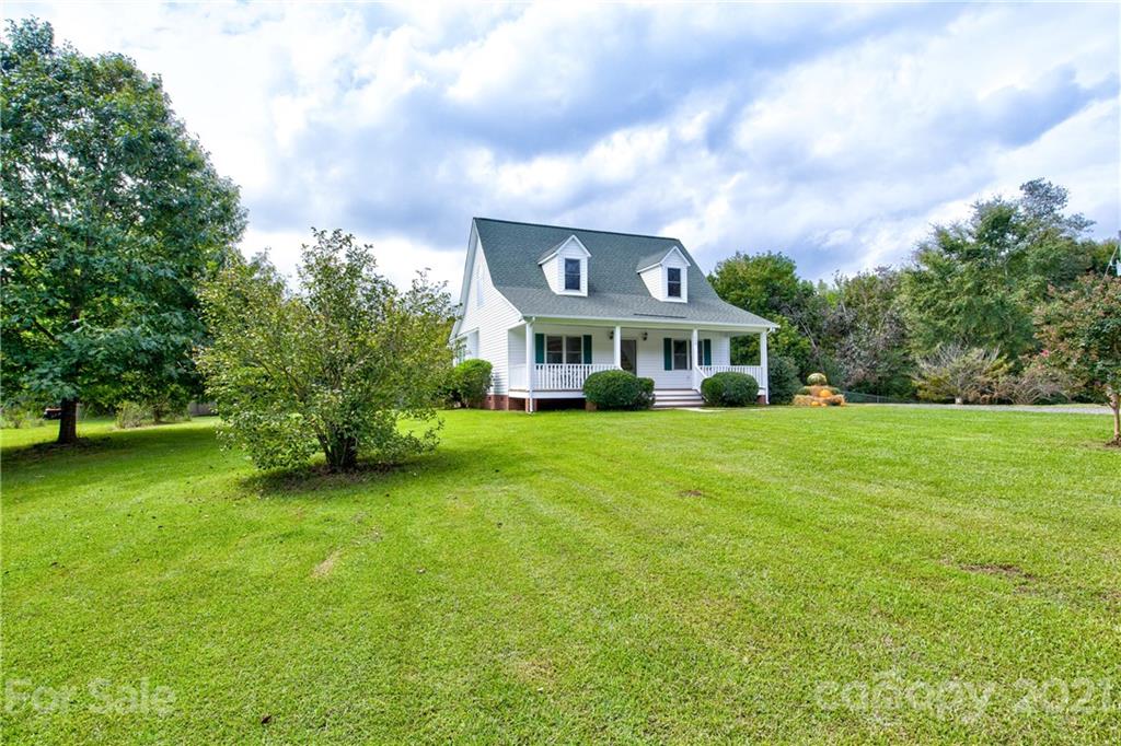 1900 Daisy Couch Road Heath Springs, SC 29058 - Photo 3 of 34