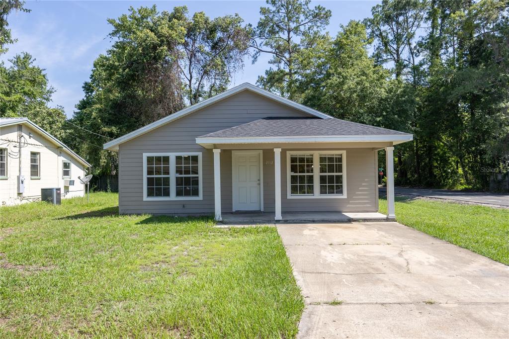 2112 Northeast 3rd Place Gainesville, FL 32641 - Photo 1 of 1 Front