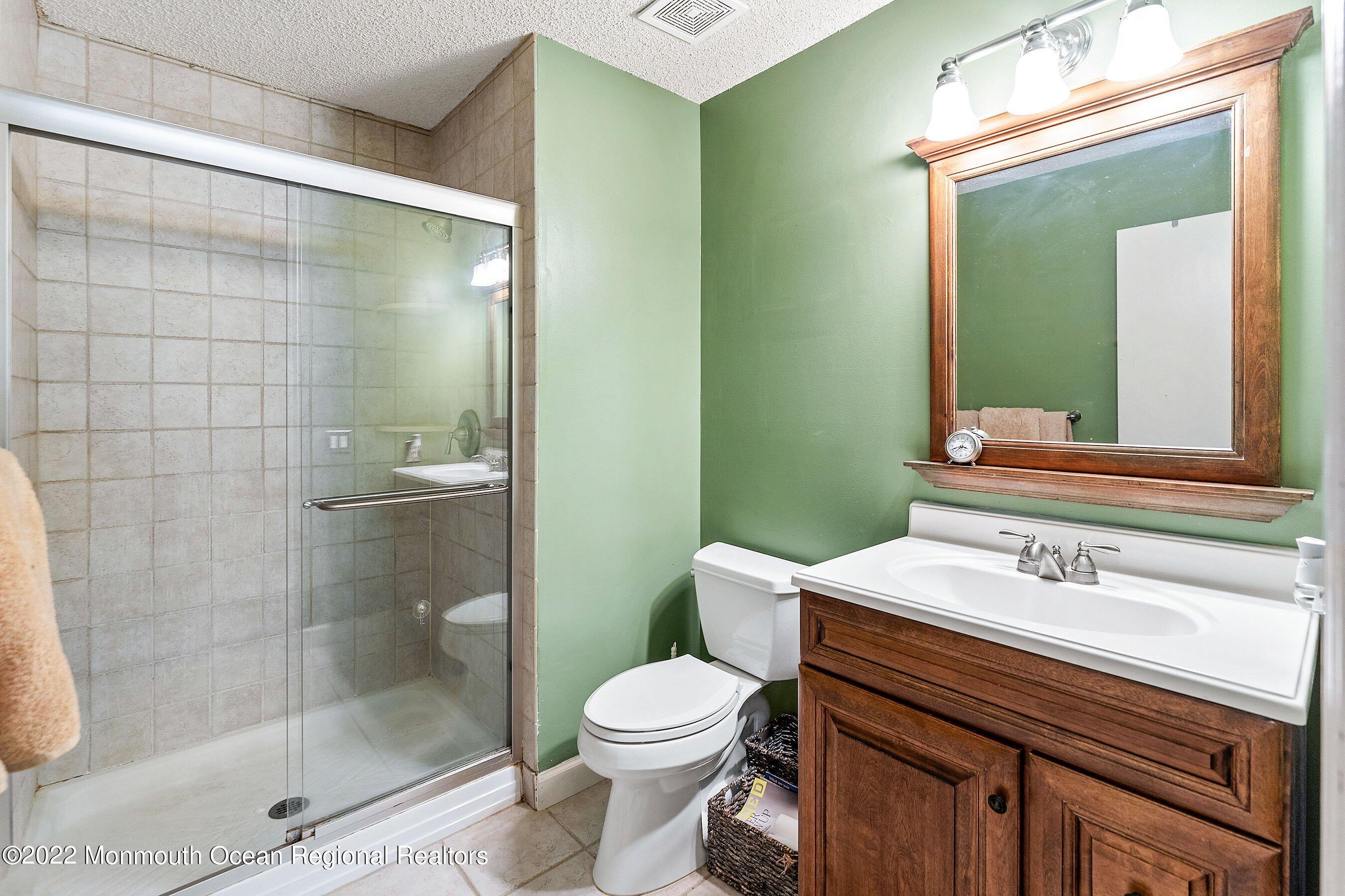 85 Pape Drive Atlantic Highlands, NJ 07716 - Photo 14 of 22 16-Int13 Lav3.