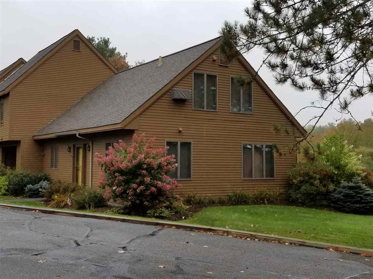355 Lyman Batcheller Road, Unit A Hartford, VT 05059 - Photo 19 of 22 Gallery Image 19