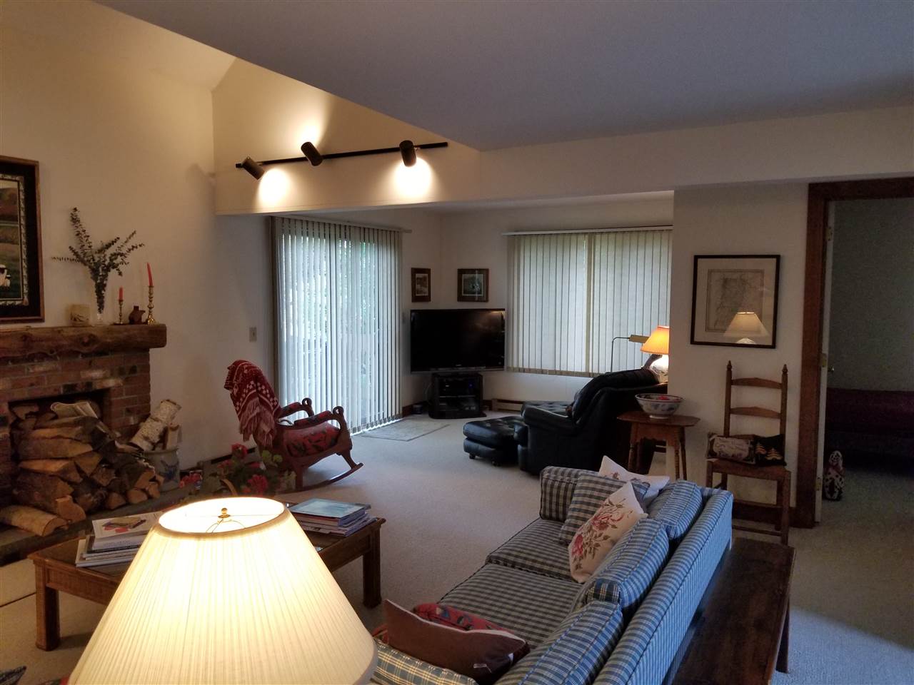 355 Lyman Batcheller Road, Unit A Hartford, VT 05059 - Photo 4 of 22 Gallery Image 4