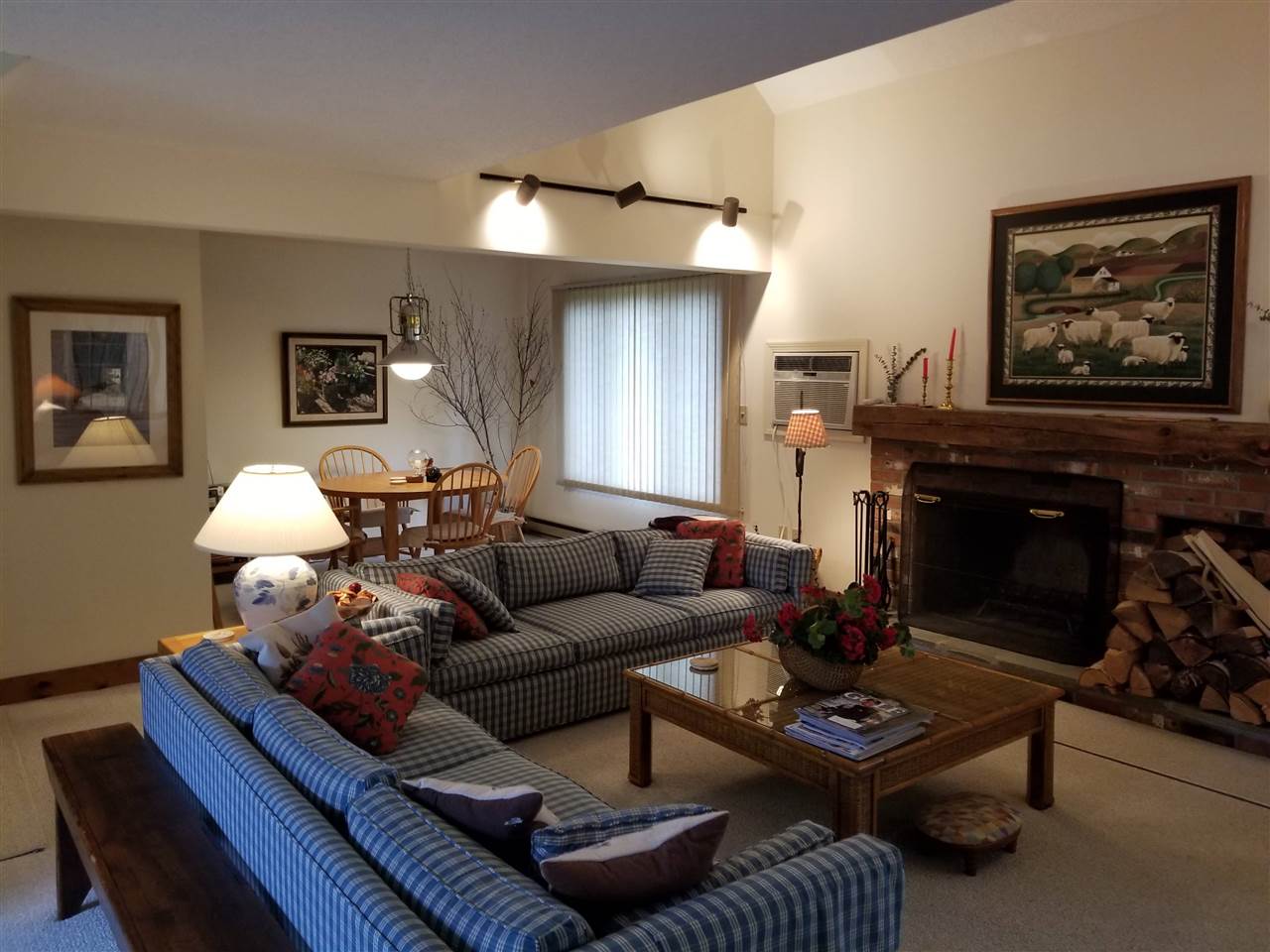 355 Lyman Batcheller Road, Unit A Hartford, VT 05059 - Photo 6 of 22 Gallery Image 6