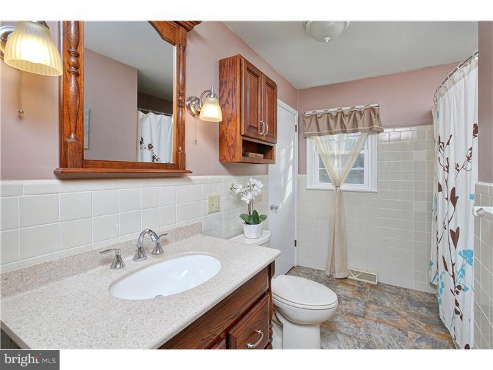 169 McKishen Road Elmer, NJ 08318 - Photo 6 of 13 Bathroom