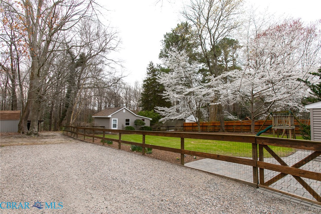 7759 Belroi Road Gloucester, VA 23061 - Photo 13 of 46