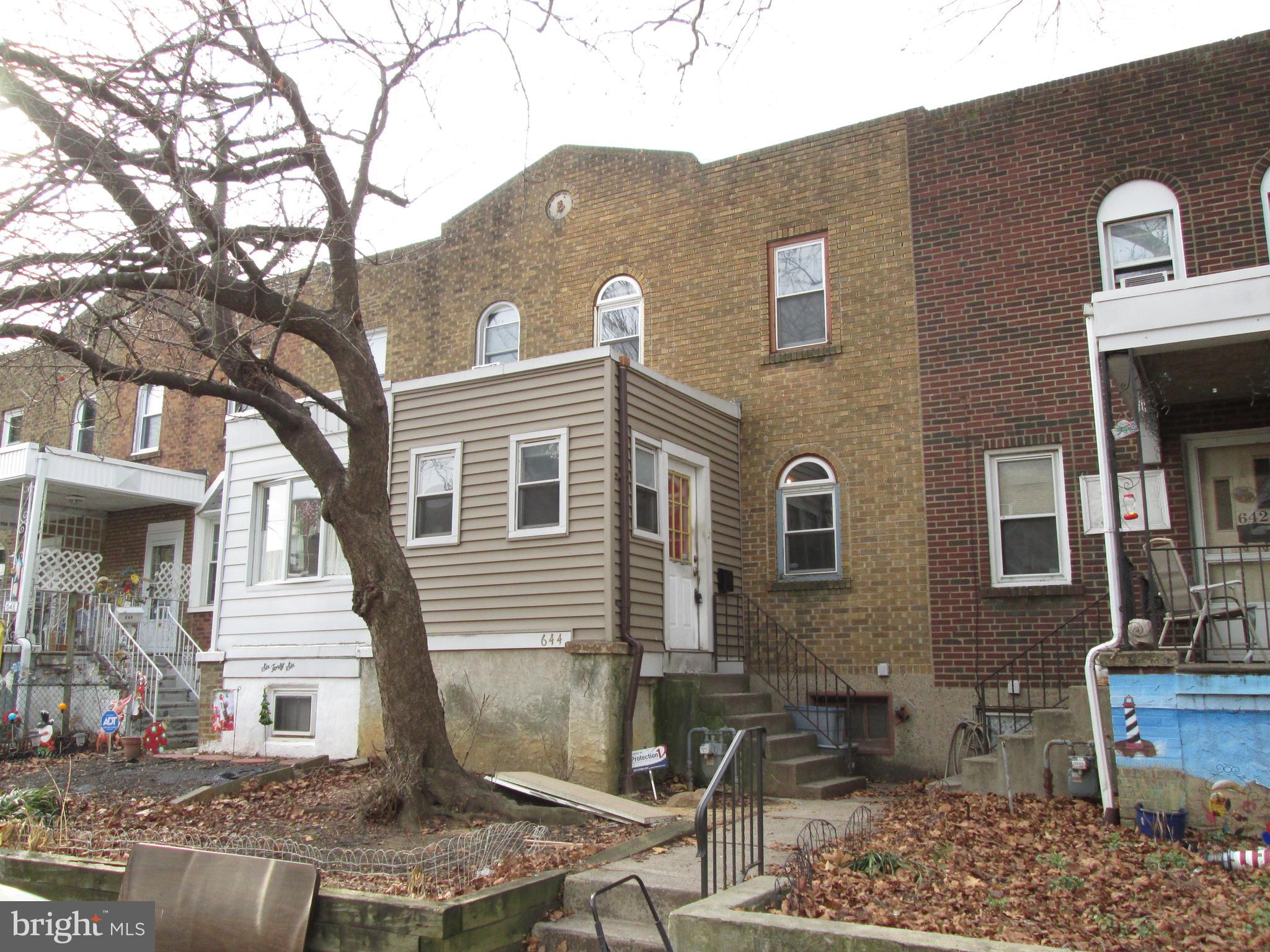 644 Copley Road Upper Darby, PA 19082 - Photo 2 of 47 a front view of a house with garden