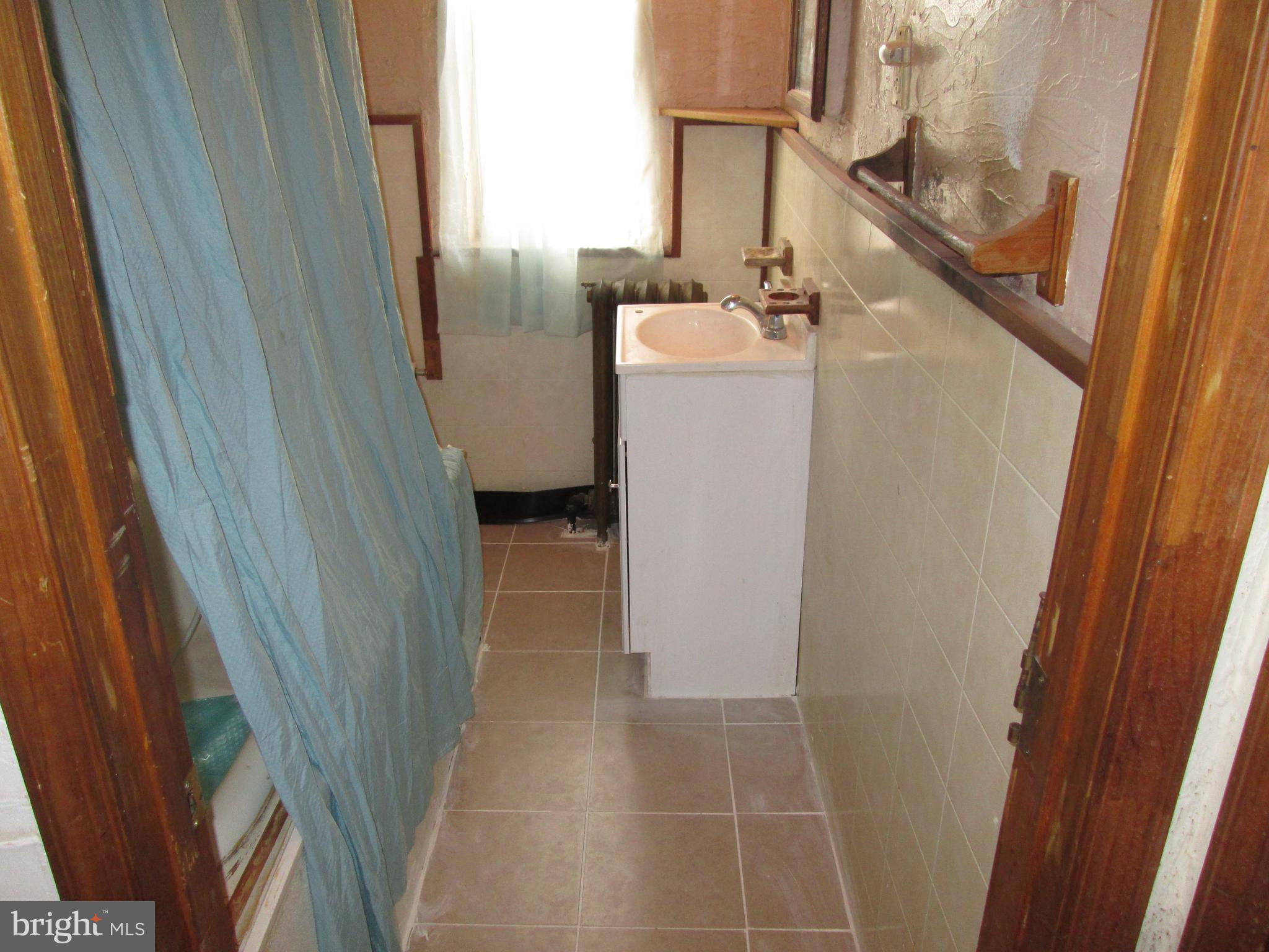 644 Copley Road Upper Darby, PA 19082 - Photo 43 of 47 a view of a room with washer and dryer