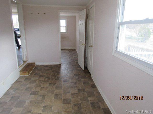 3292 Jamestown Road Morganton, NC 28655 - Photo 3 of 9 Gallery Image 3