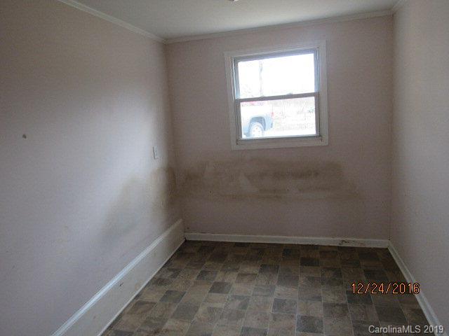 3292 Jamestown Road Morganton, NC 28655 - Photo 7 of 9 Gallery Image 7