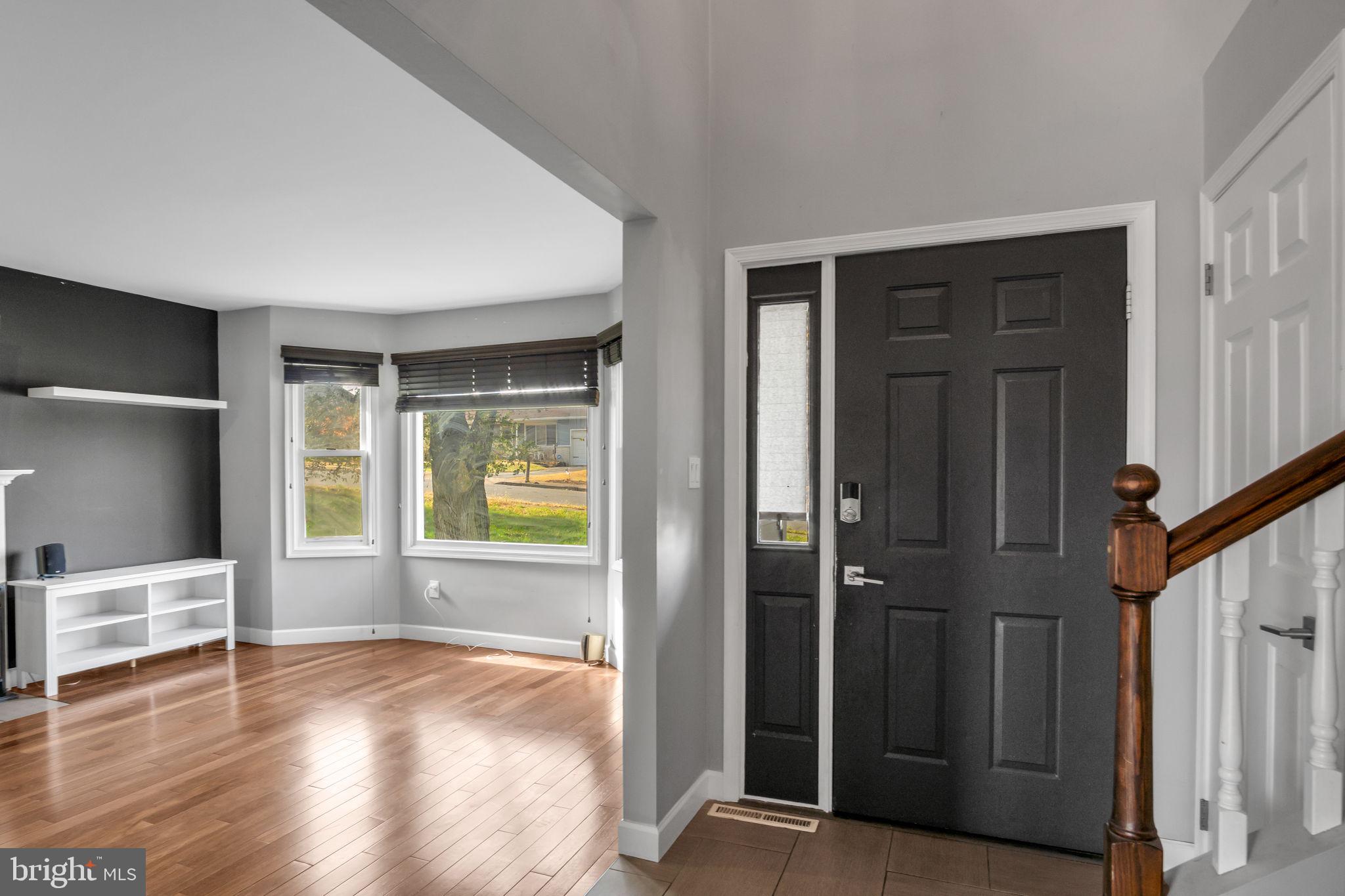 115 Suffolk Road Harrisburg, PA 17112 - Photo 3 of 37