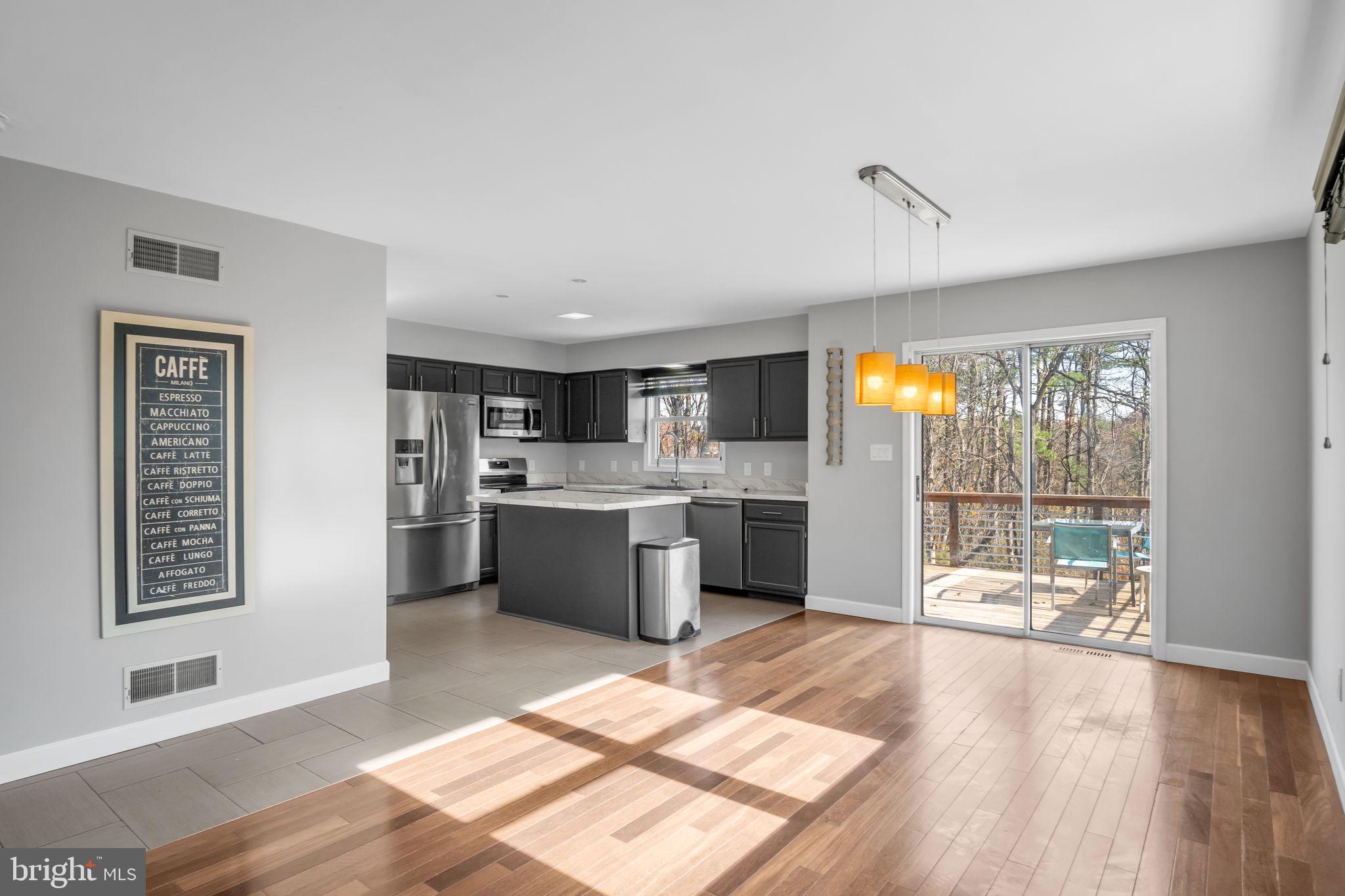 115 Suffolk Road Harrisburg, PA 17112 - Photo 9 of 37