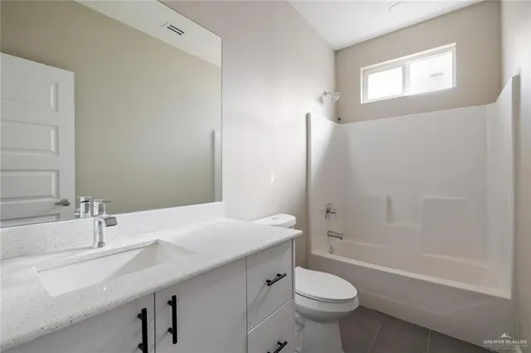 $1,015 | 11019 North 36th Lane, Unit 1, McAllen, TX 78504