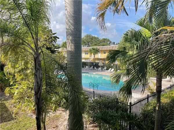 $1,700 | 5174 Northeast 6th Avenue, Unit 514, Oakland Park, FL 33334
