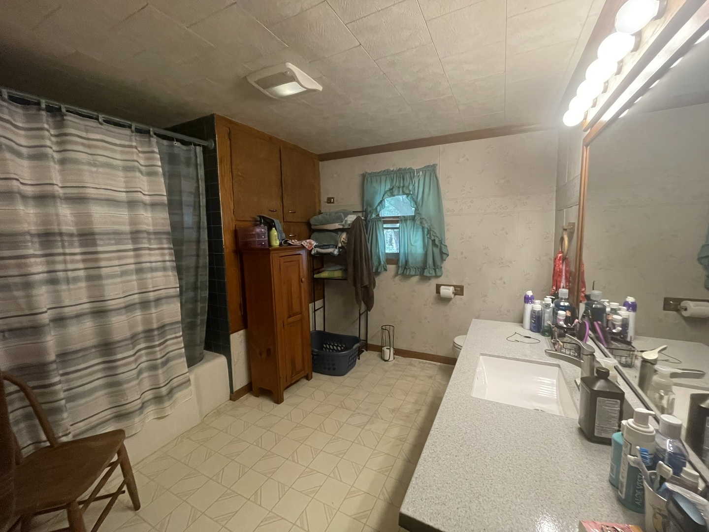 14254 Barber Greene Road Sycamore, IL 60178 - Photo 15 of 39