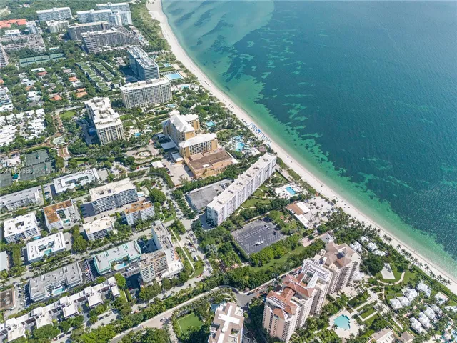 $1,675,000 | 609 Ocean Drive, Unit 5H, Key Biscayne, FL 33149