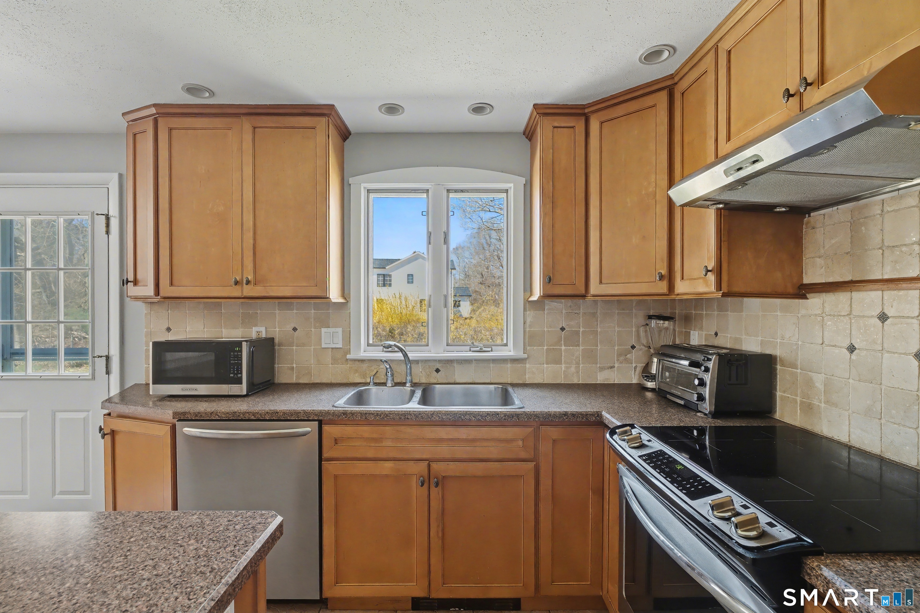 9 Sparrow Bush Lane Guilford, CT 06437 - Photo 26 of 38