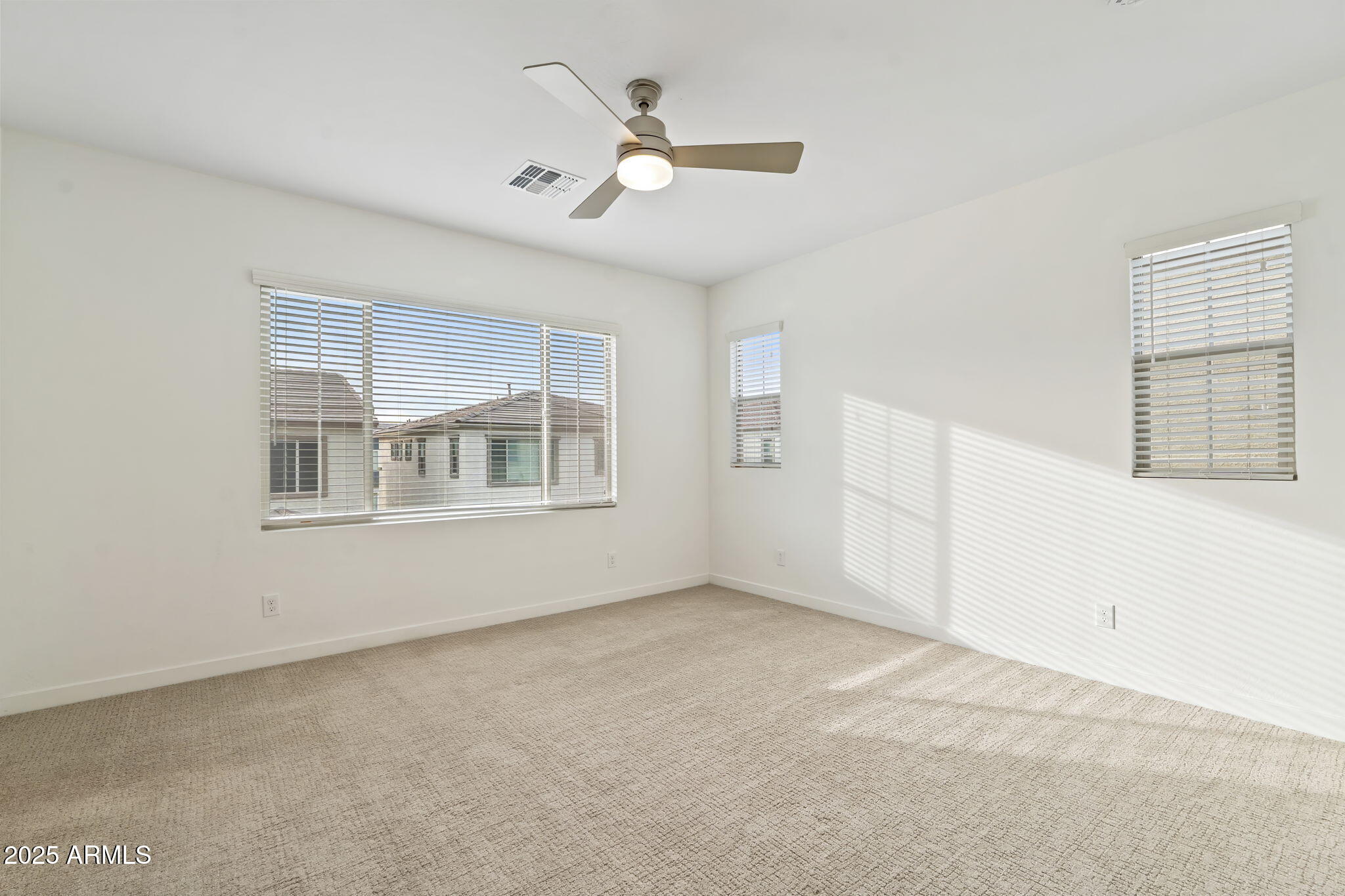 6428 North 17th Place Phoenix, AZ 85016 - Photo 25 of 48 a view of an empty room with a window