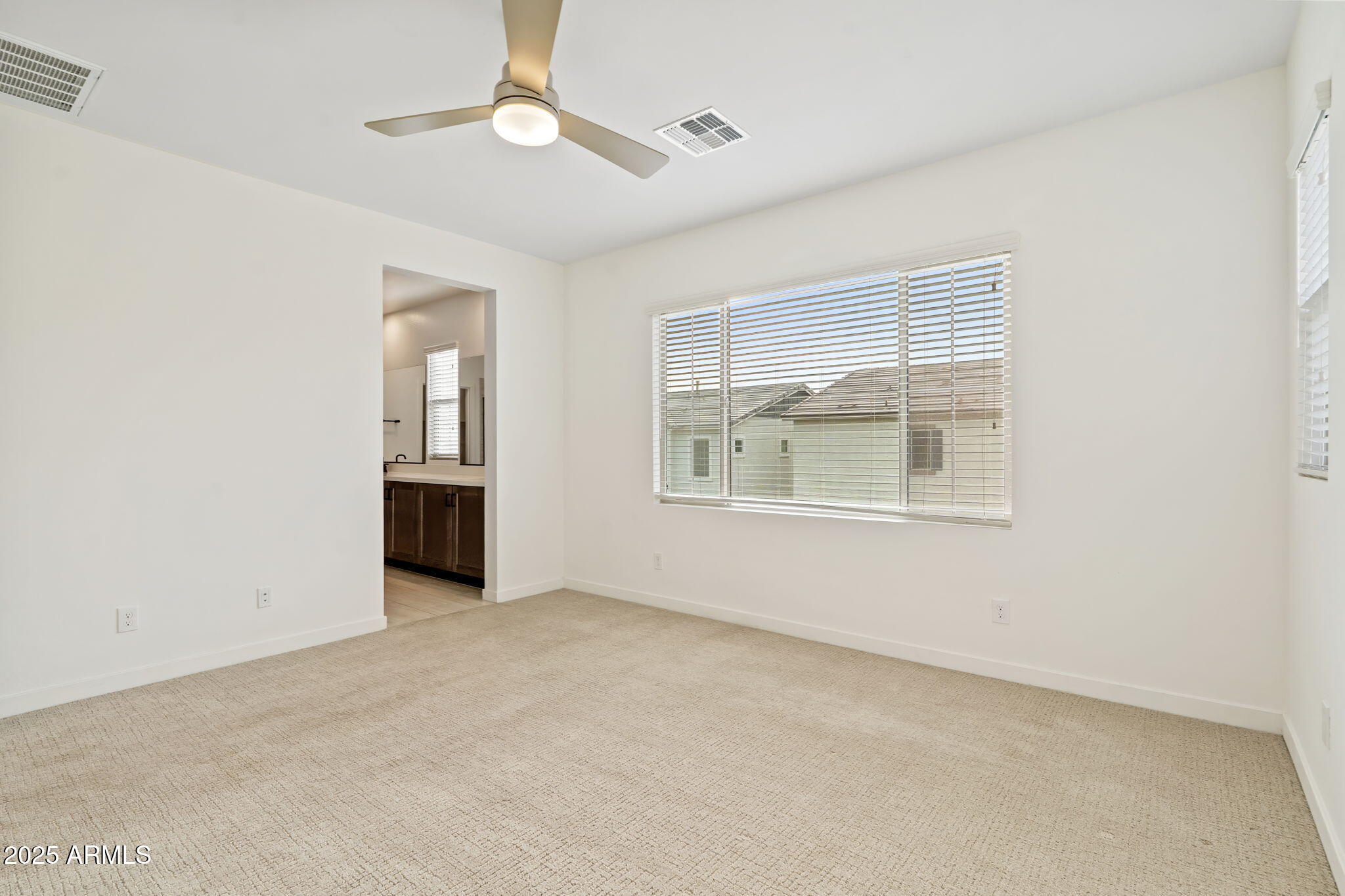 6428 North 17th Place Phoenix, AZ 85016 - Photo 26 of 48 a view of an empty room with a window